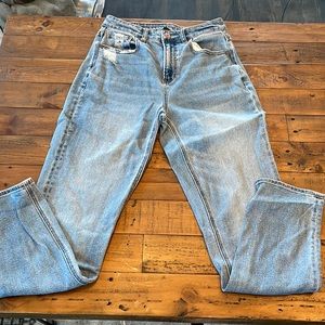 American Eagle 🦅 stretch mom jean high waisted size 4 LONG